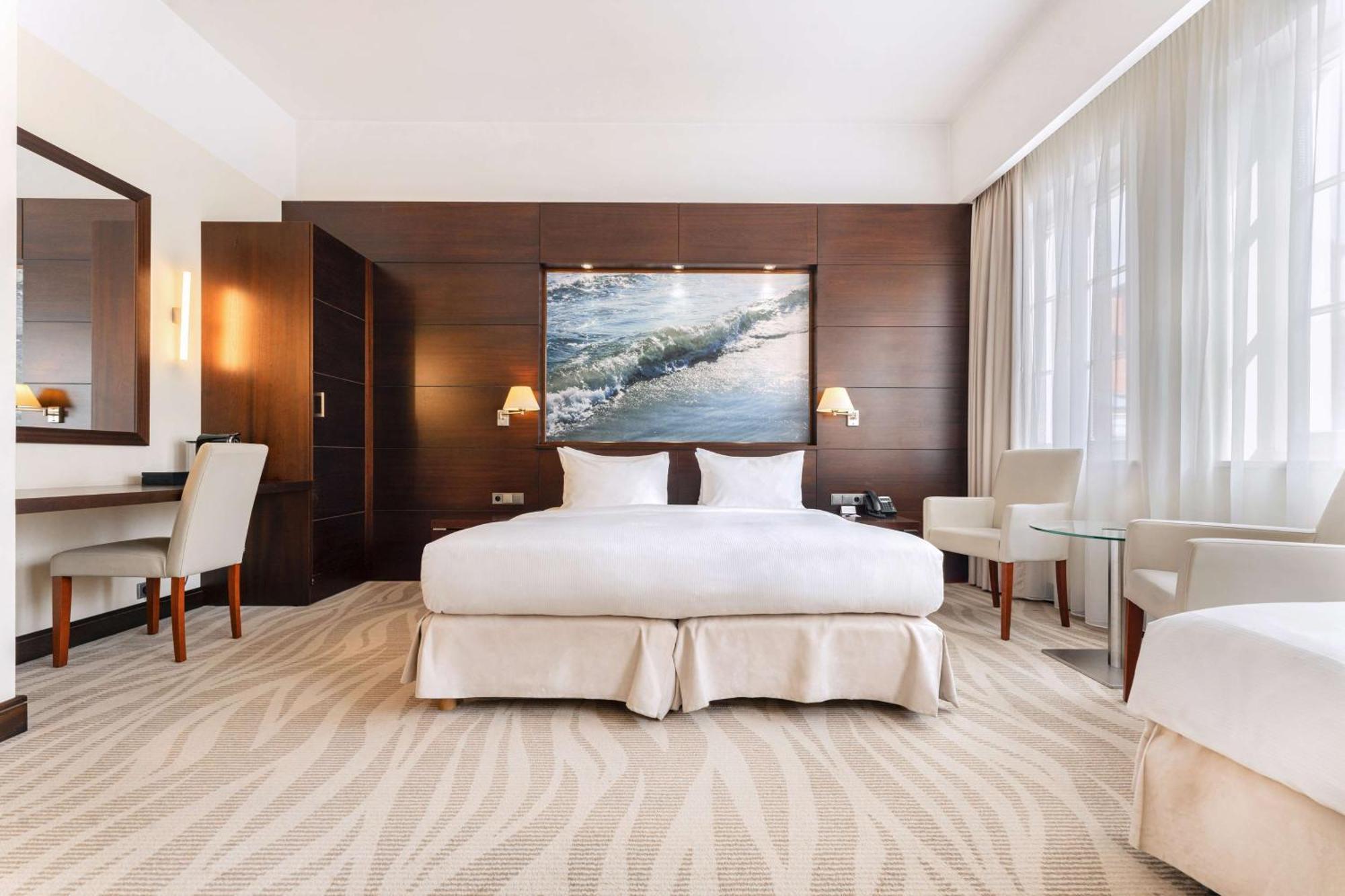 Radisson Blu Hotel, กดัญสก์ ภายนอก รูปภาพ