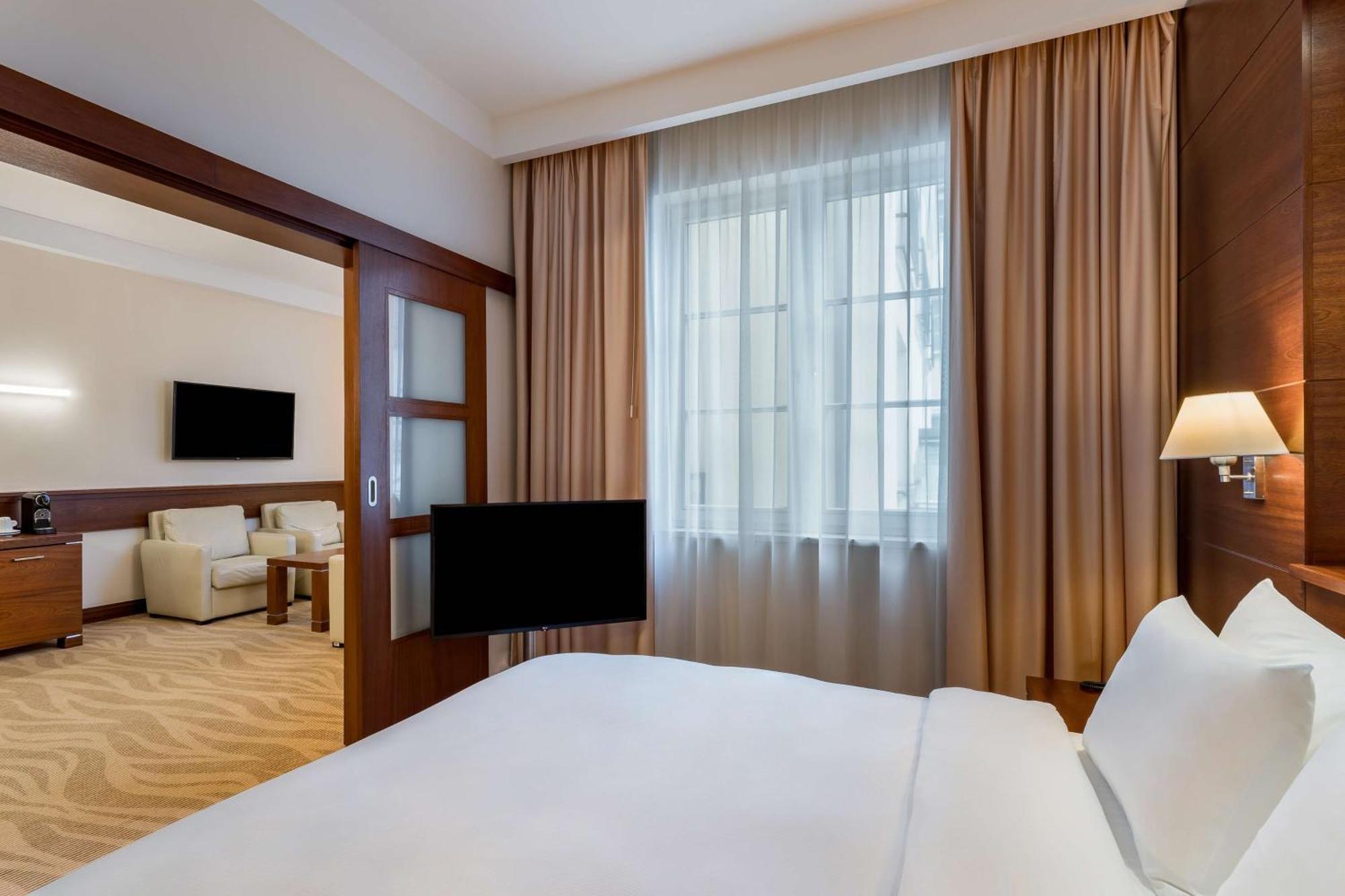 Radisson Blu Hotel, กดัญสก์ ภายนอก รูปภาพ